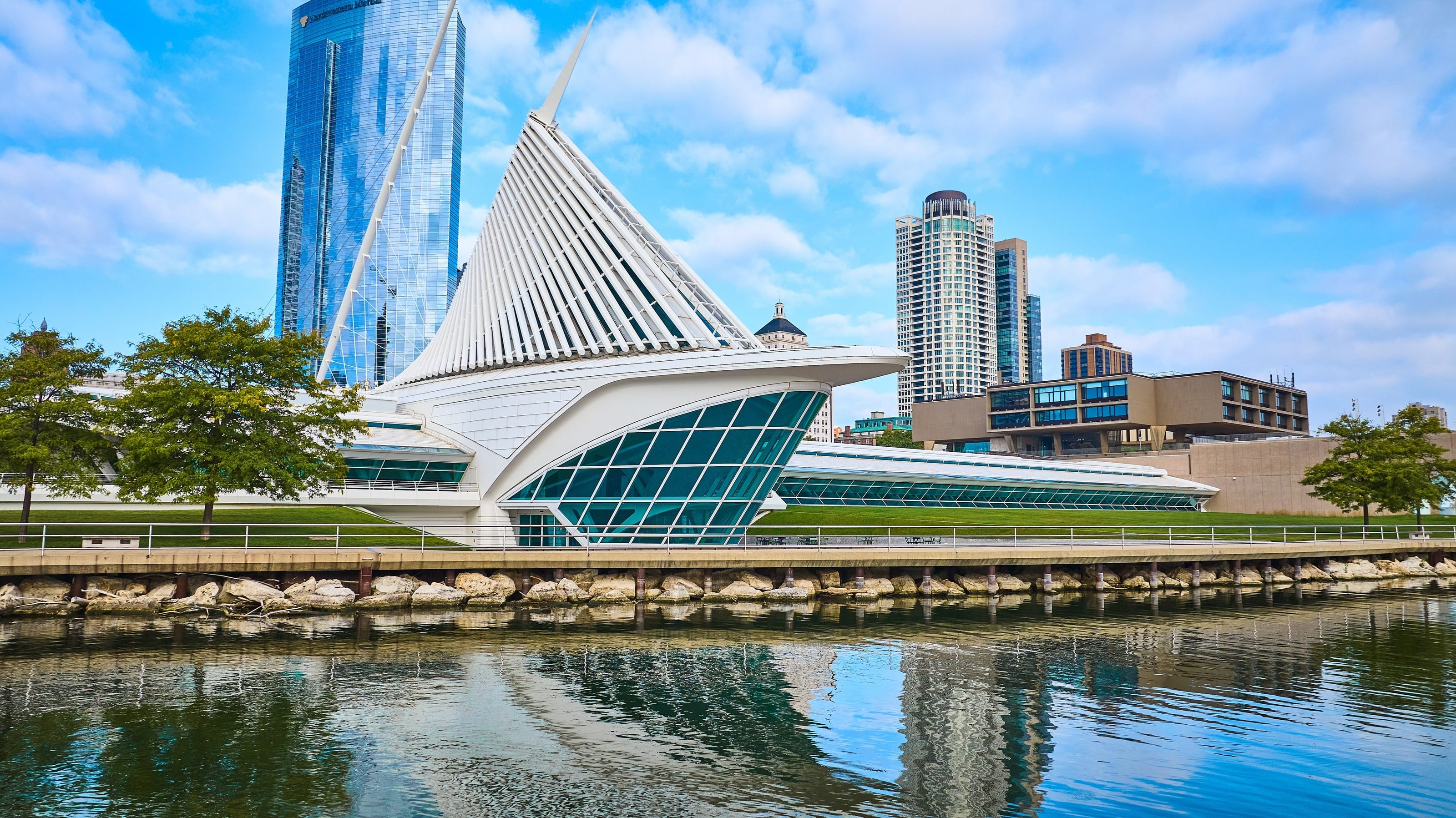 Milwaukee Art Museum on the lakefront with its wings raised
