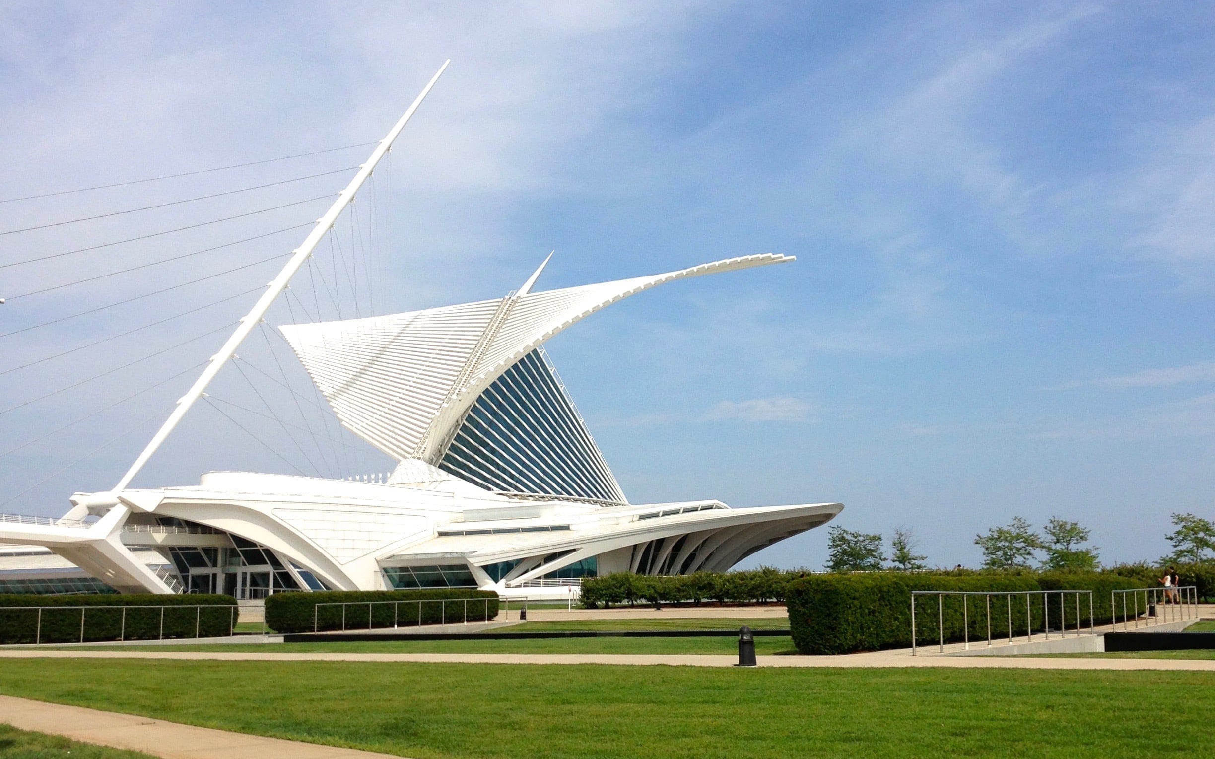 Milwaukee Art Museum's curved white galleries and raised wings